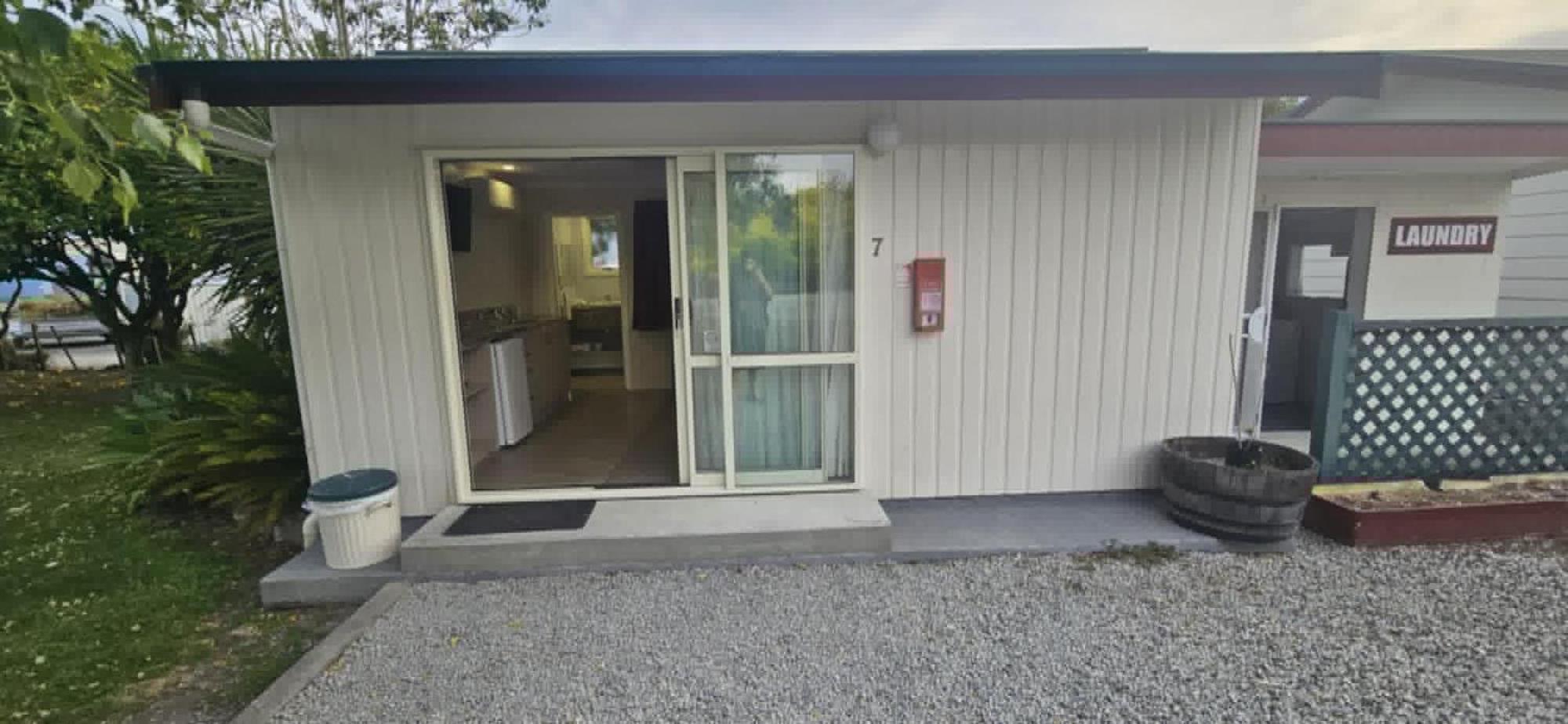 Sunnydays Motel Gisborne Exterior photo
